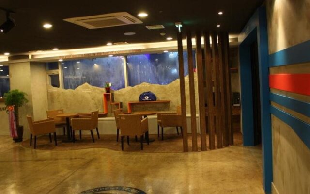 Stay and Home Residence