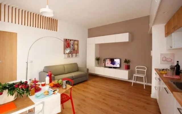 Citiesreference - Colosseo, Casa Michele