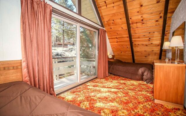 1632 - Meadow View Chalet by RedAwning