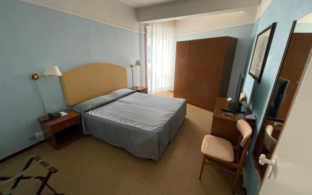 Hotel Universo