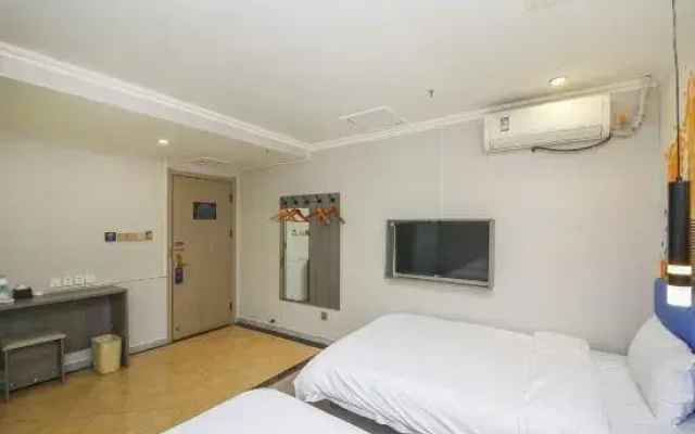 Jingman Zhilv Hotel (Hebei Provincial Third Hospital Haiyue Tiandi Shopping Plaza Branch)