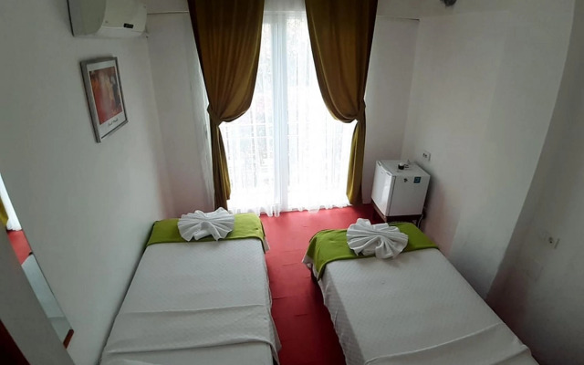 Caretta Caretta Hotel