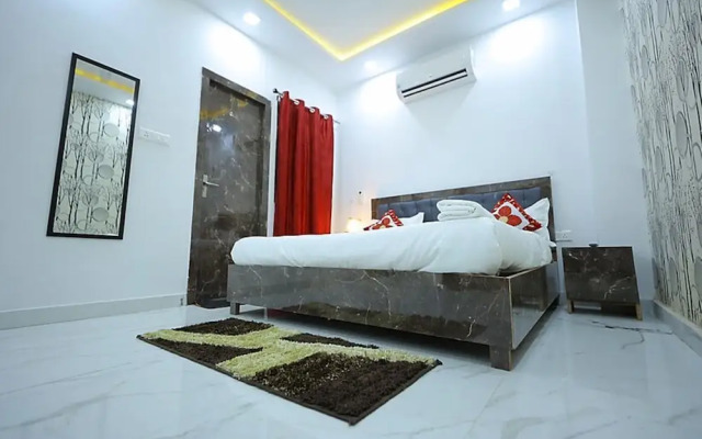 Hotel Rajani Bareilly AC Room