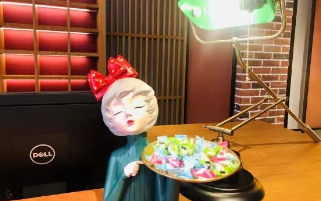 James Joyce Coffetel (Beijing Tiantongyuan South Subway Station)