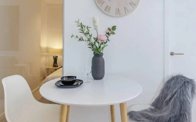 SKY Heart of BNE City 2bed APT Pool& Gym Qbn222-18