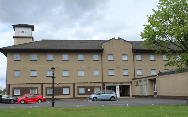 Cairn Hotel