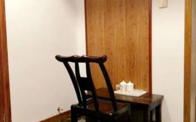Qijiayi Theme Hostel No.2 Shop