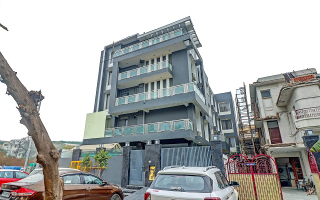 Townhouse Sector 30 Near Botanic Garden of Indian Republic