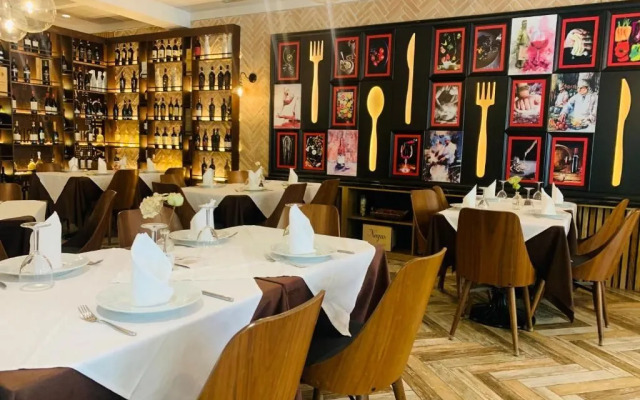 Iliad Hotel