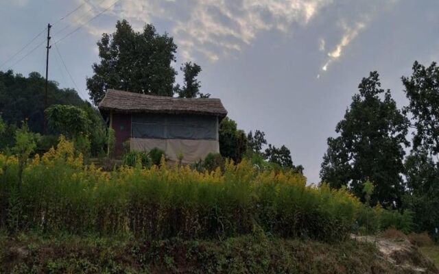 Goroomgo Whistling Woods Camp Nainital