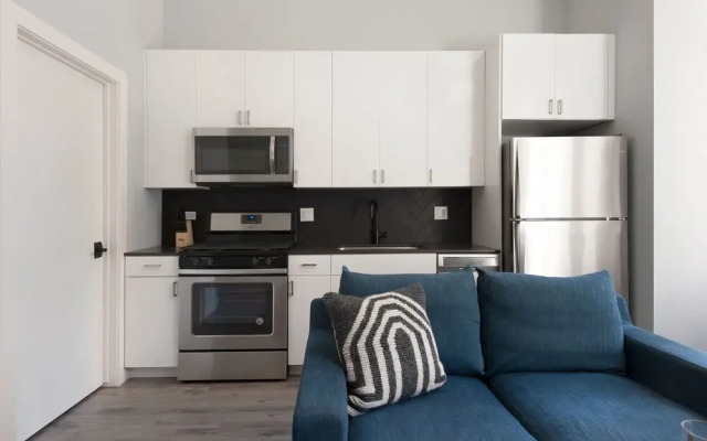 Charming 1BR at The Plymouth by Sonder