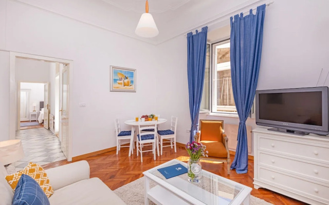 City Buzz Apartment by Irundo