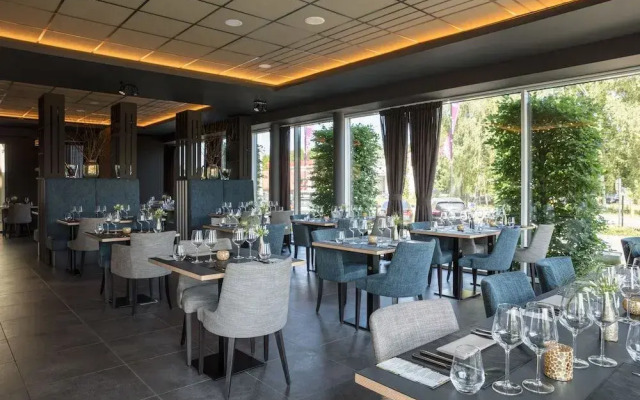 Mezzo Hotel & Business