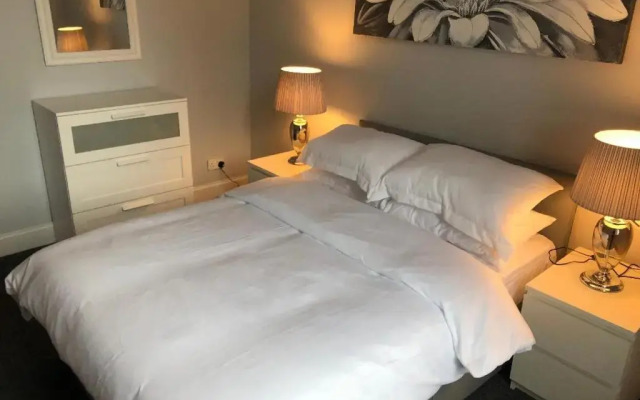 The Station Apartment