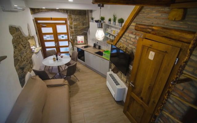 Traditional Piran studio