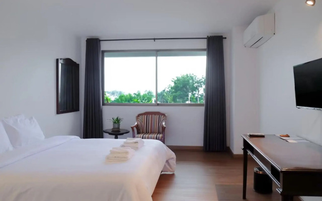 La Mai Hotel