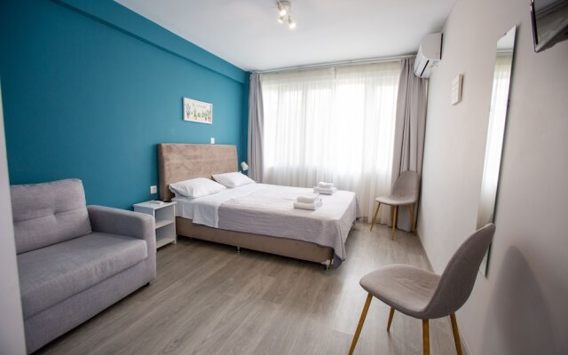 Raise Boutique Rooms in Center of Athens