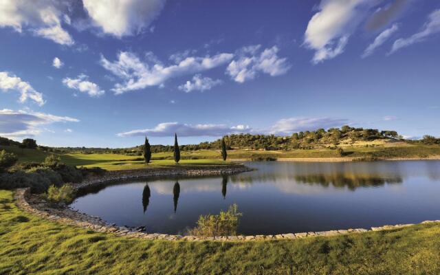 Las Colinas Golf & Country Club