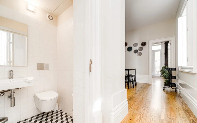 Nomad's Terrace & Spacious