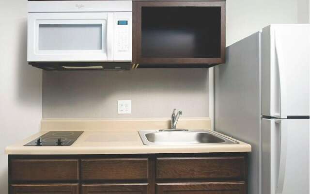 Woodspring Suites Rochester Greece