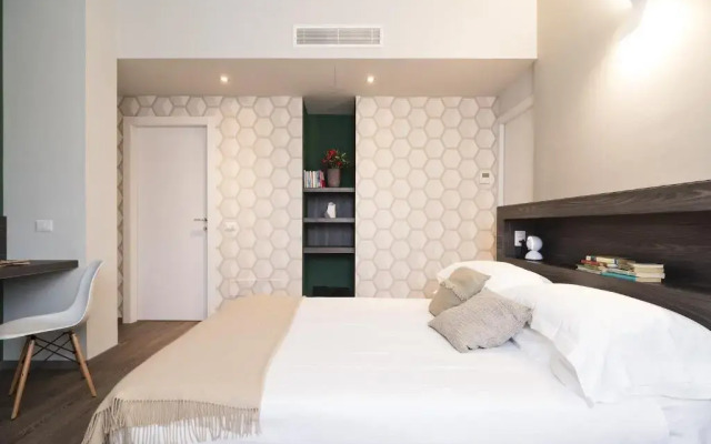 Contempora - Bilocale Luminoso con Terrazza - Duomo - A64