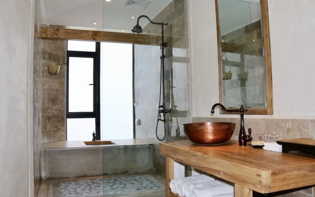 The Twelve Manor•Terraces Lodge