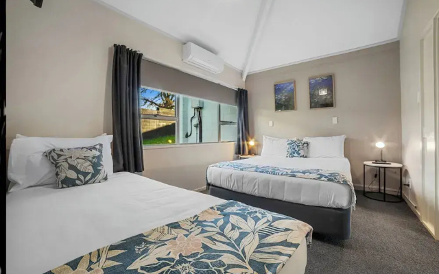 Cameron Road  Motel
