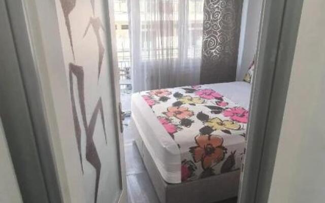 City Center Comfortable Studio Apartment