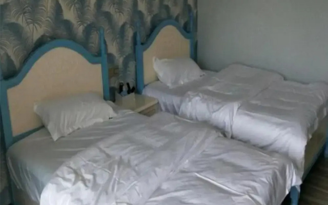 Xinchang Yunqi Small Building House