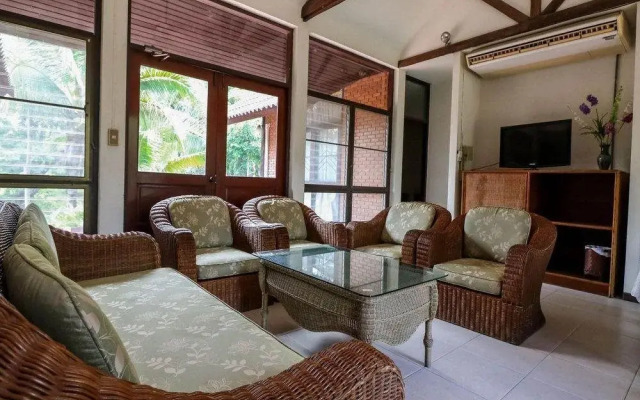 Roong Aroon Hot Springs Resort