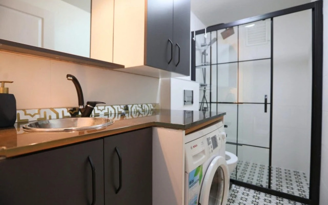 Stylish and Central Flat in Kadikoy