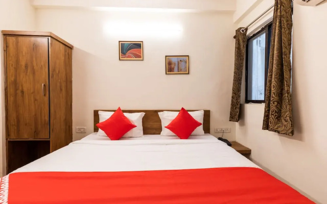 OYO 28360 Hotel Rajdeep