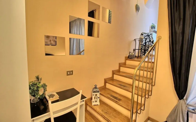 Logicasa Apartment Tower Gate