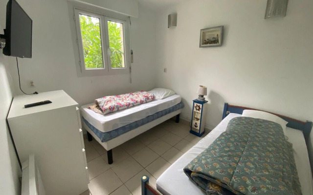 Holiday Home Near Gulf of Morbihan Beach