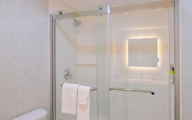 Holiday Inn Express & Suites Shreveport - Downtown by IHG