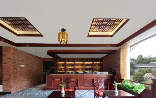 Ze Lin Hill-view Hotel