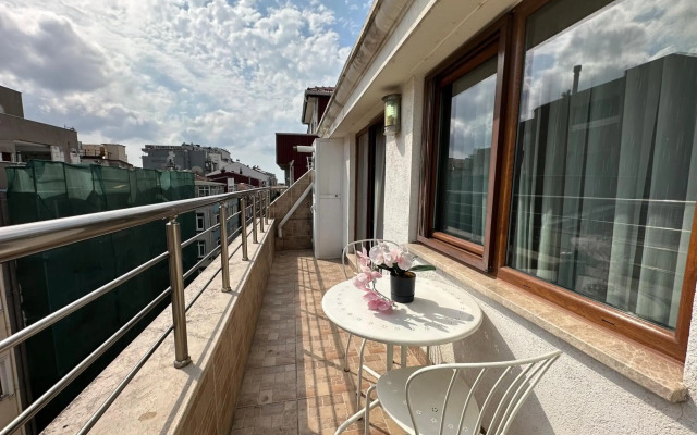 Homelike Hotel