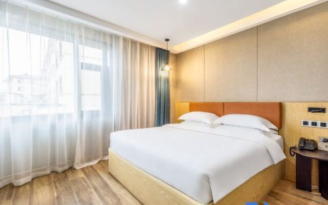 Rezen Yunshui Xiyue Hot Spring Hotel