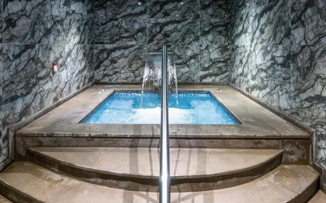 Sarot Thermal Palace Tatil Koyu (Halal Hotel)