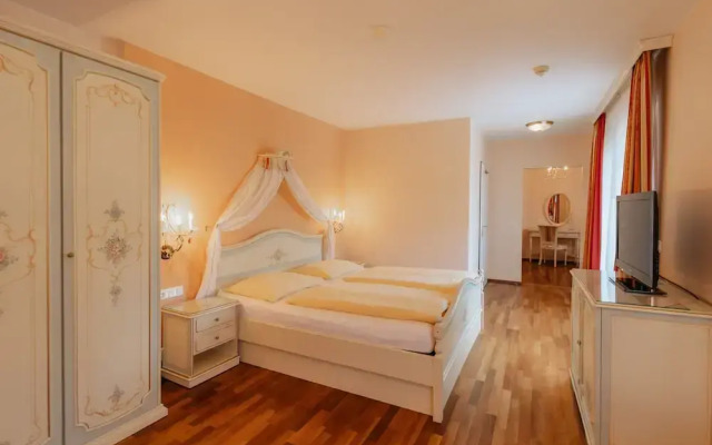 Schlossl Hotel Kindl