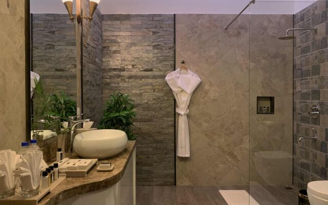 Montrose Golf Resort & Spa