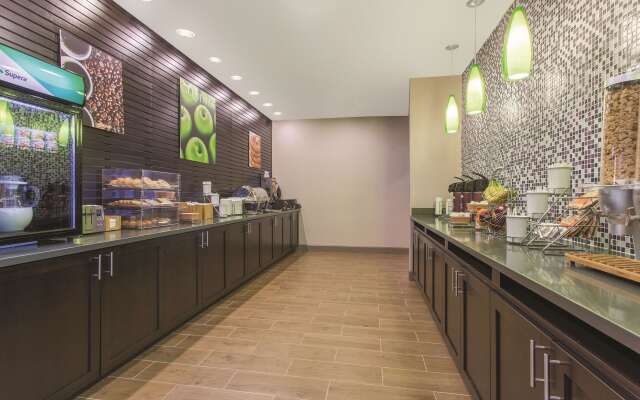 La Quinta Inn & Suites by Wyndham Tumwater - Olympia