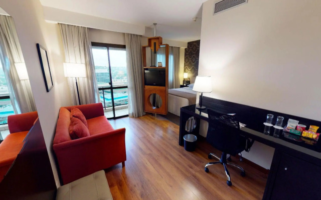 Estanplaza Funchal - Faria Lima