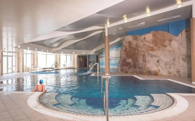 Redcastle Hotel, Golf & Spa