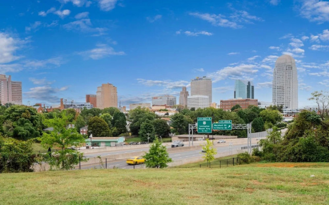 Clarion Pointe Winston – Salem Downtown