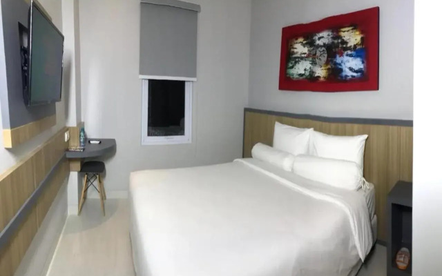 Front One Hotel Gresik