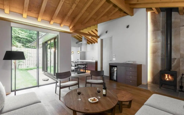 Hakone Reatreat villa 1f