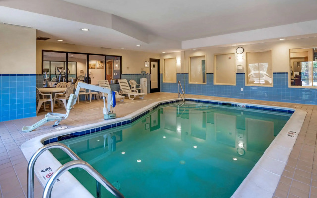Comfort Suites Fredericksburg North