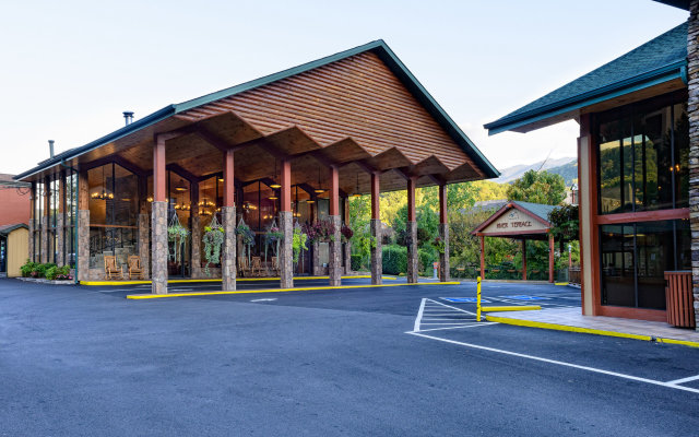River Terrace Resort & Convention Center