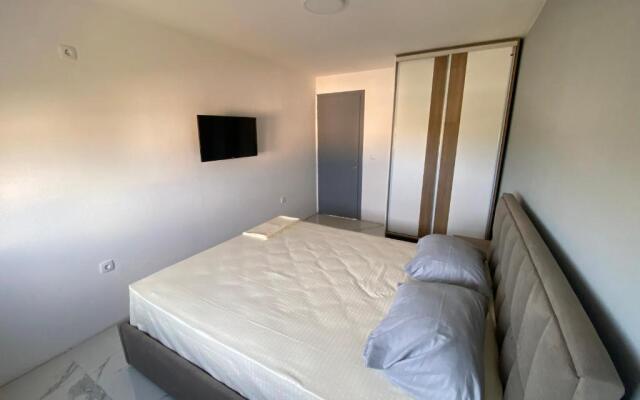 Etna Apartments